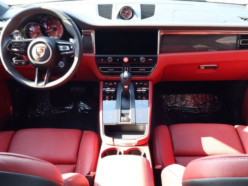 New 2026 Porsche Macan GTS image 21