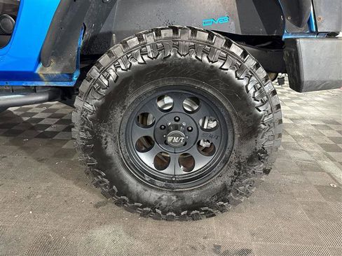 Used 2015 Jeep Wrangler Rubicon w/ Connectivity Group image 22