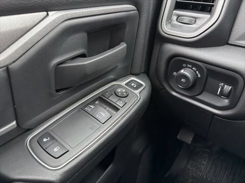 New 2024 RAM 3500 Tradesman AWD/4WD image 15