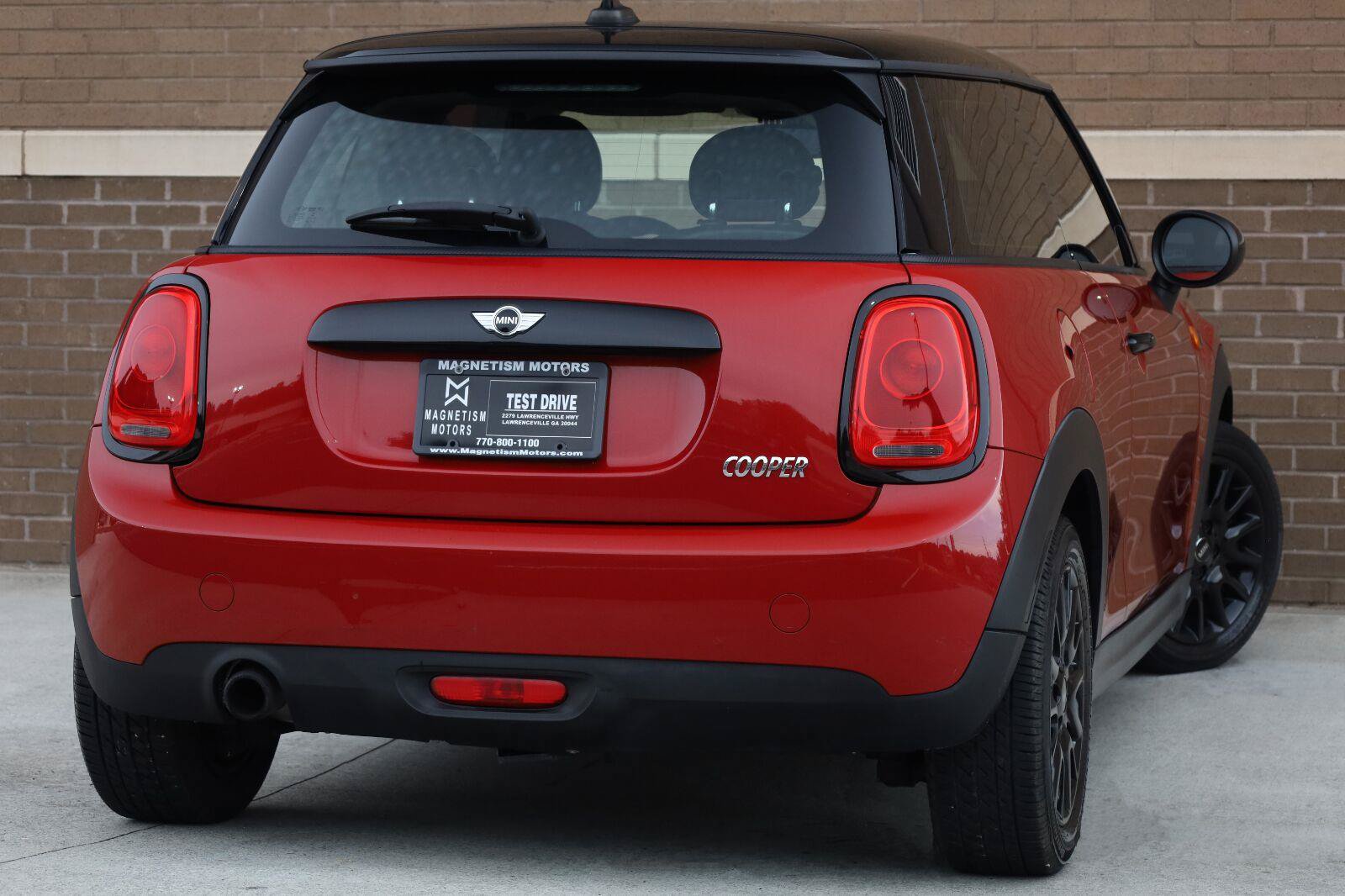 Used 2016 MINI Cooper 2-Door Hardtop FWD image 9