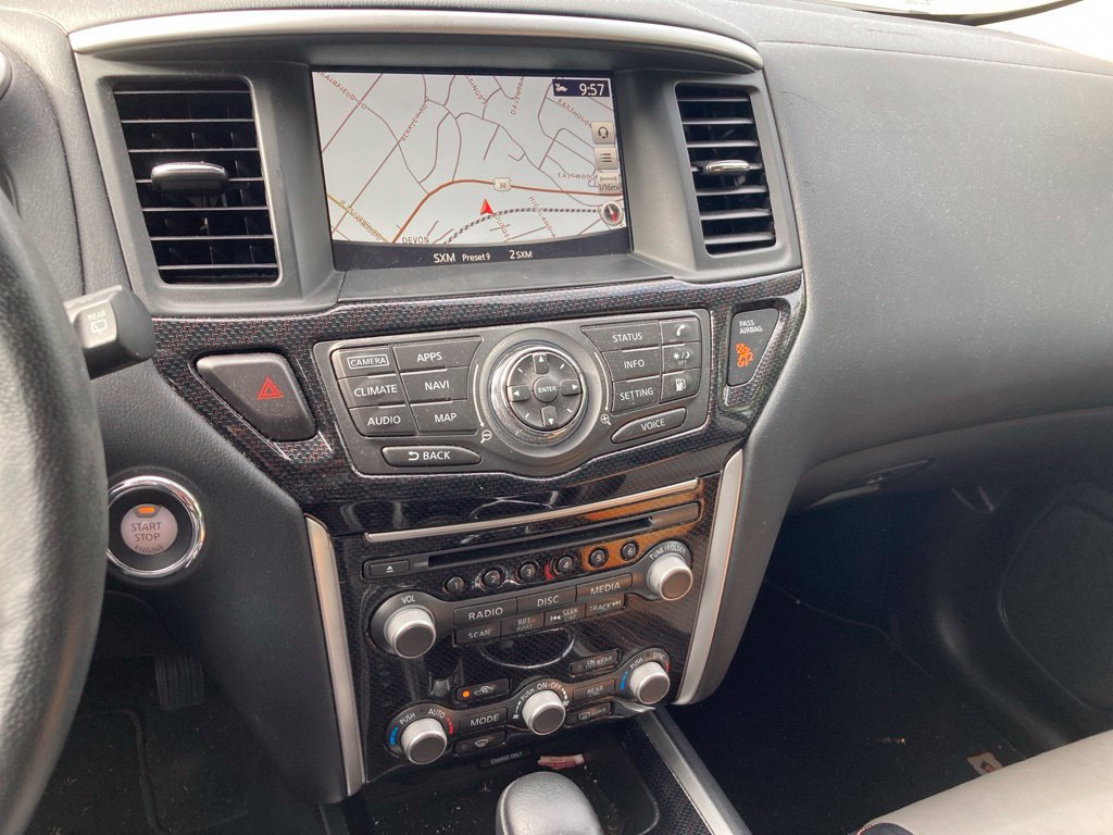 Used 2020 Nissan Pathfinder SL AWD/4WD image 16