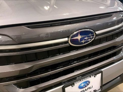 Used 2025 Subaru Forester Limited AWD/4WD image 30