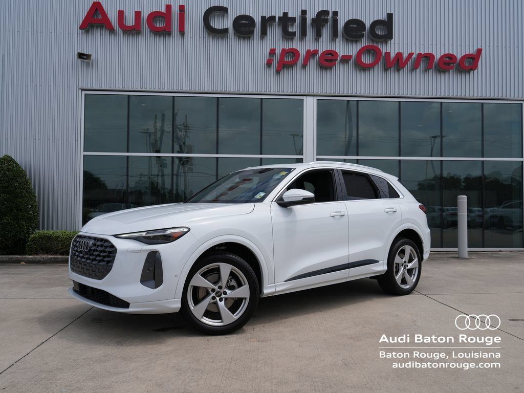 Used 2025 Audi Q5 Premium Plus w/ Premium Plus AWD/4WD image 1