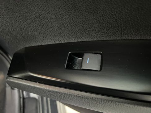 Used 2025 Toyota Camry SE image 18