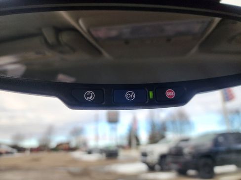 Certified 2022 Buick Encore Preferred image 50