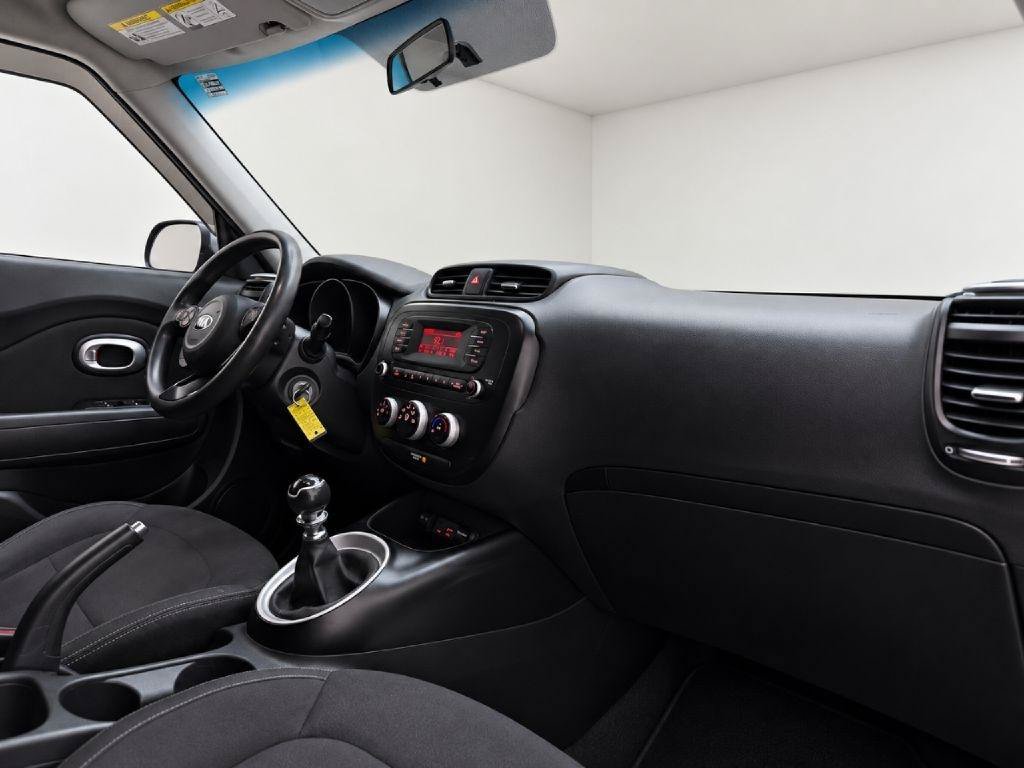Used 2016 Kia Soul FWD image 34