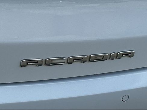 Certified 2023 GMC Acadia Denali image 9