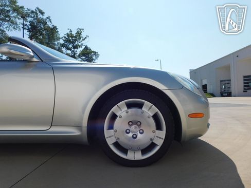 Used 2003 Lexus SC 430 Convertible RWD image 33