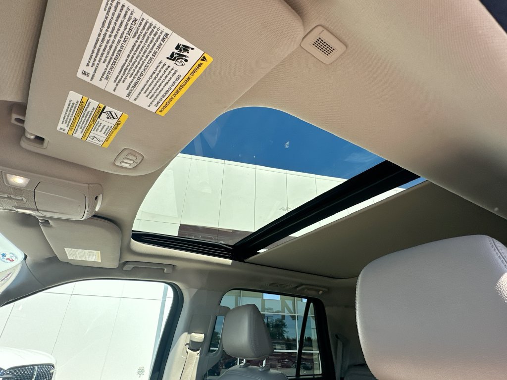 Used 2024 Ford Expedition Limited RWD image 11