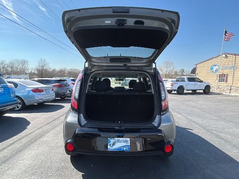 Used 2016 Kia Soul + image 54