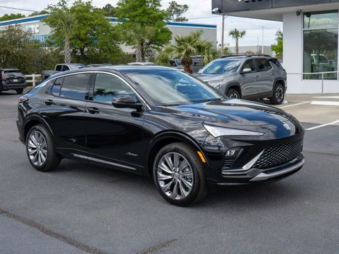 New 2026 Buick Envista Avenir FWD image 1