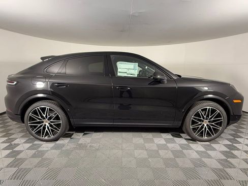 New 2026 Porsche Cayenne Coupe image 8
