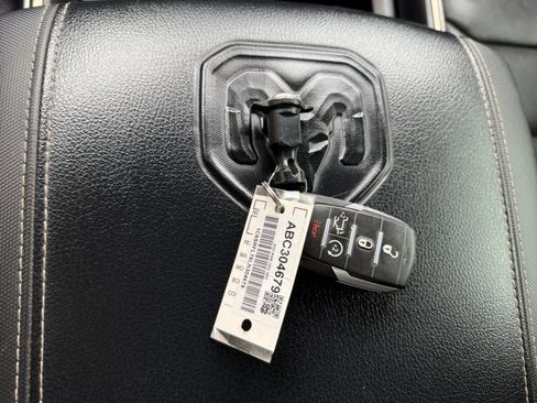 Used 2020 RAM 1500 Sport w/ Comfort & Convenience Group AWD/4WD image 19