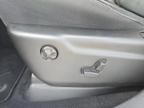 Used 2025 Dodge Durango GT image 17