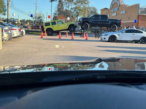 Used 2015 BMW M4 Convertible image 33