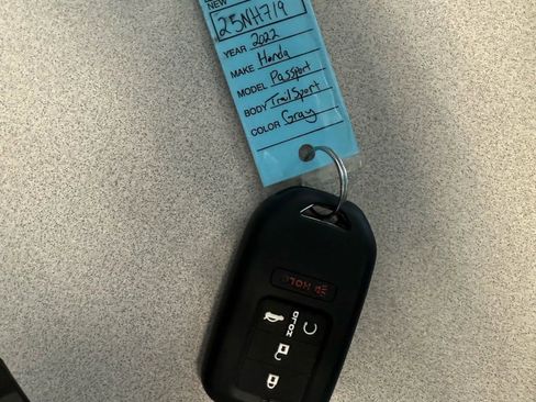 Used 2022 Honda Passport TrailSport image 37