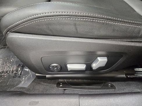 Used 2023 BMW 330i Sedan w/ Driving Assistance Package RWD image 19