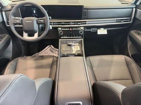 Used 2025 Hyundai Santa Fe XRT image 7