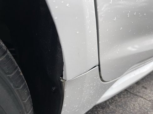 Used 2020 Toyota Corolla LE image 32