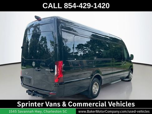 Used 2023 Mercedes-Benz Sprinter 3500 image 9