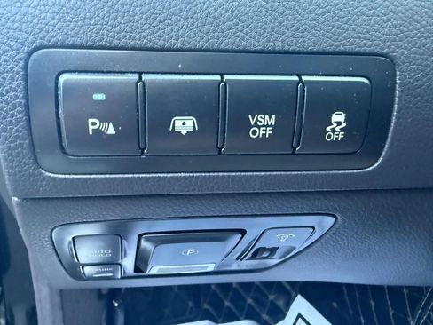 Used 2012 Hyundai Equus Signature RWD image 32