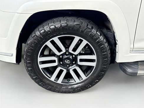 Used 2023 Toyota 4Runner Limited AWD/4WD image 49