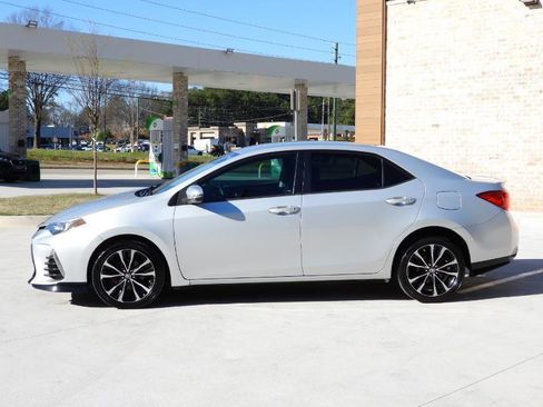 Used 2017 Toyota Corolla SE image 13