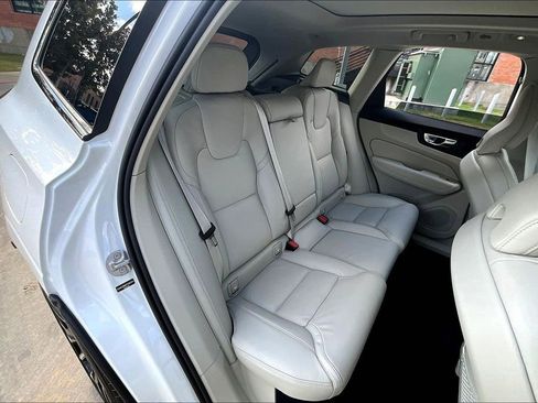 Used 2026 Volvo XC60 B5 Ultra w/ Protection Package Premier image 15
