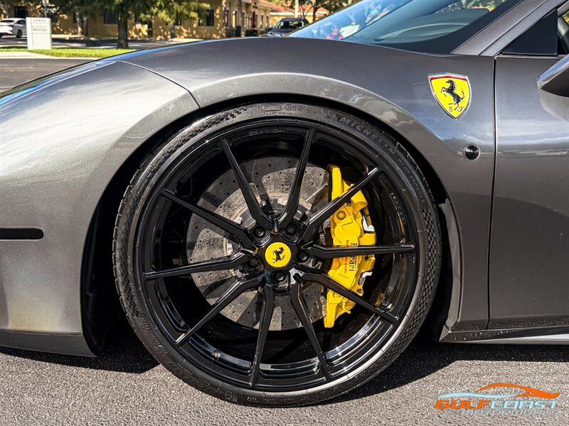 Used 2017 Ferrari 488 GTB RWD image 43