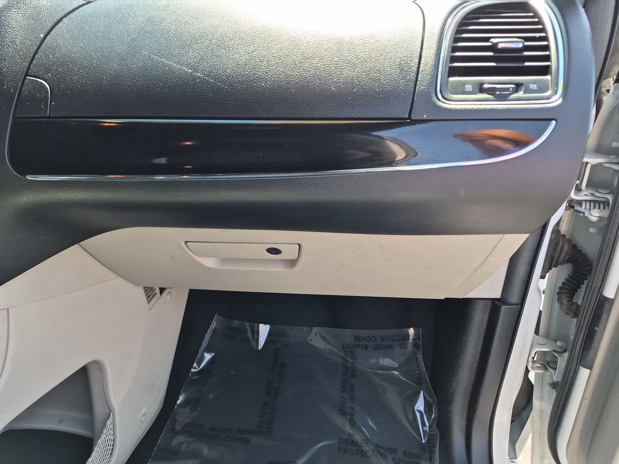 Used 2019 Dodge Grand Caravan SXT FWD image 31