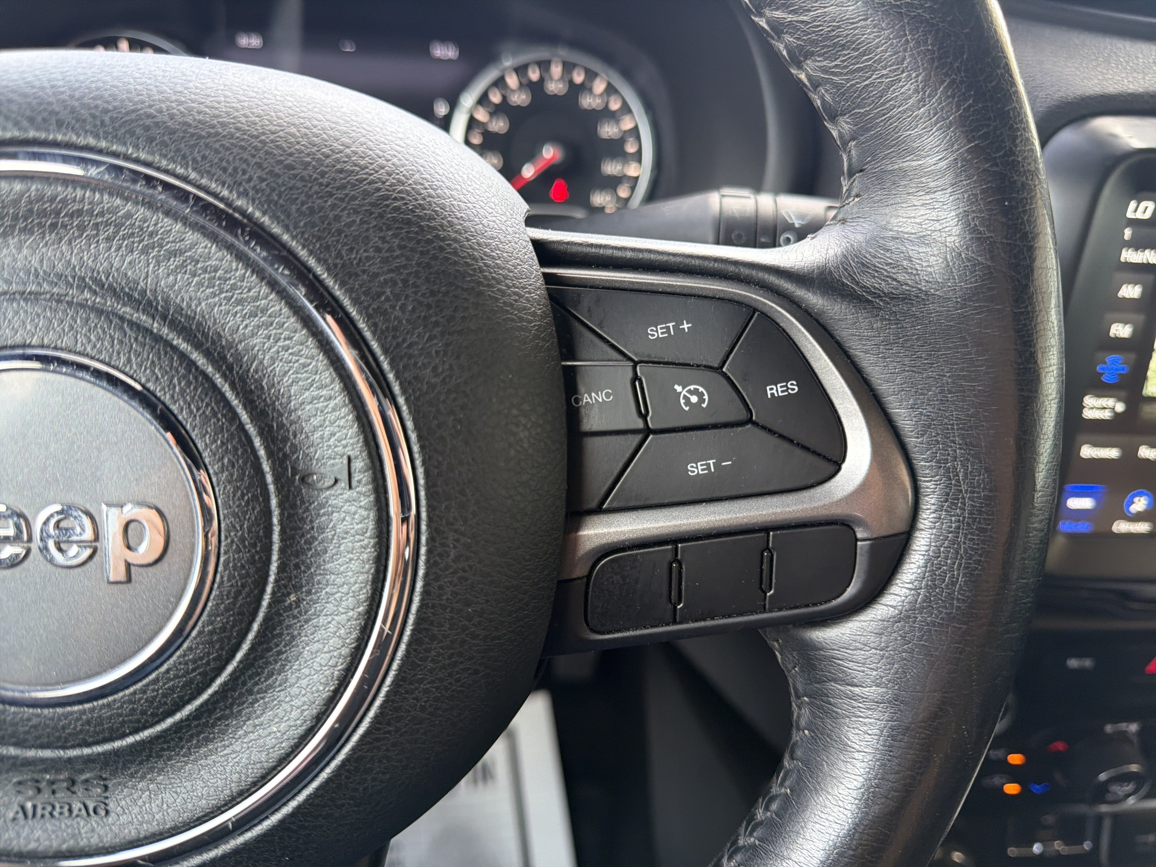 Used 2020 Jeep Renegade Altitude AWD/4WD image 18
