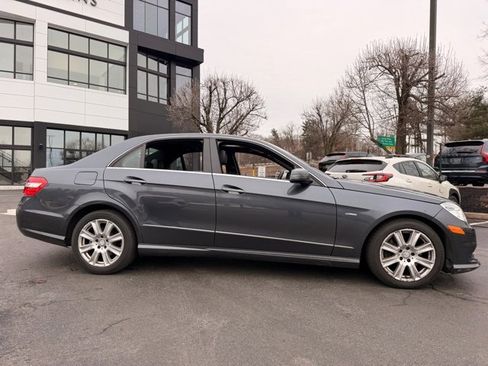 Used 2012 Mercedes-Benz E 350 4MATIC Sedan image 3