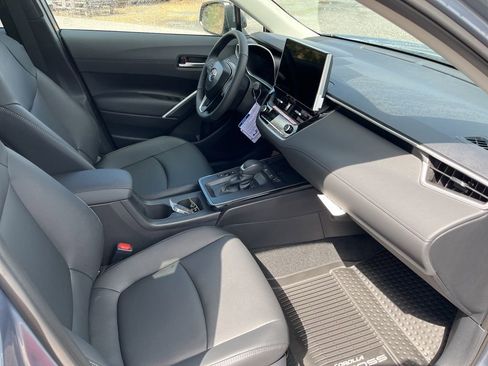 Certified 2026 Toyota Corolla Cross XLE w/ Convenience Package image 19