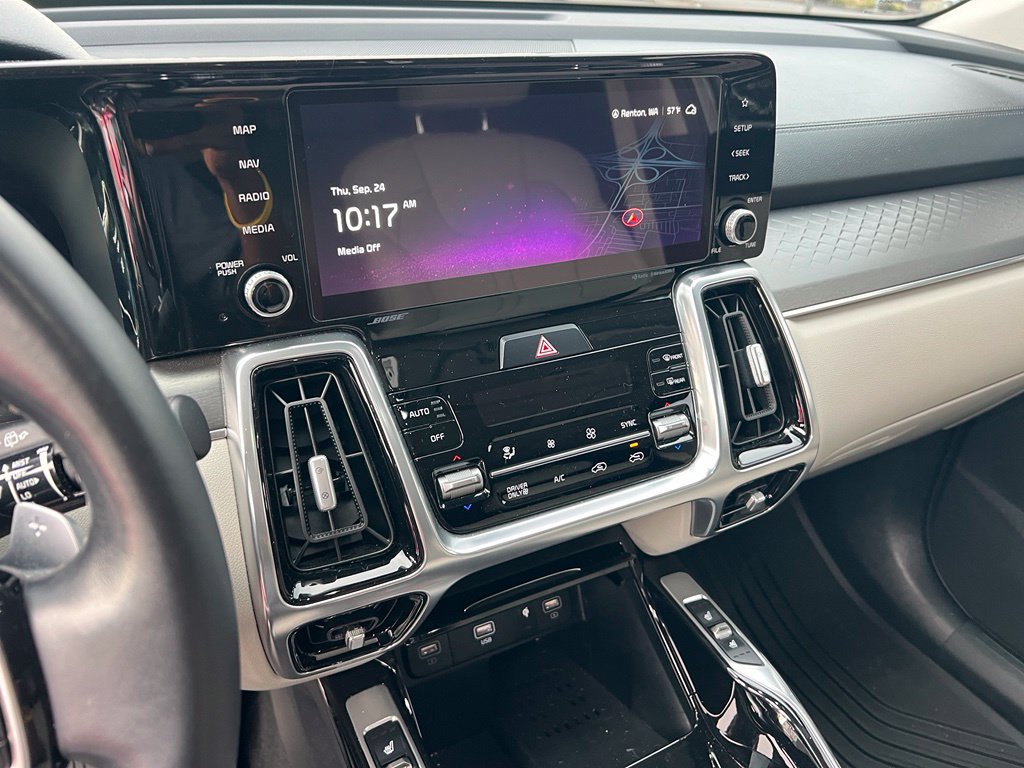Used 2023 Kia Sorento SX Prestige w/ Panoramic Sunroof Package AWD/4WD image 19