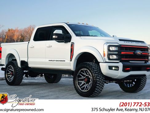 Used 2023 Ford F250 Lariat image 1
