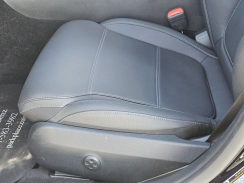 Certified 2025 Mercedes-Benz C 300 Sedan image 25