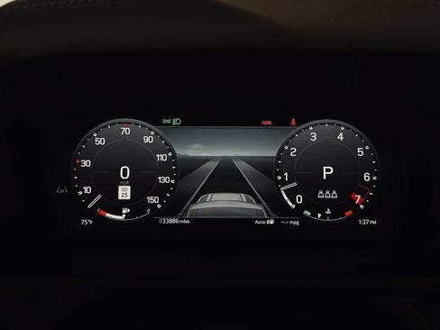 Used 2024 Land Rover Defender 90 X-Dynamic SE AWD/4WD image 11