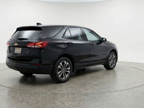 Used 2025 Chevrolet Equinox LT image 9