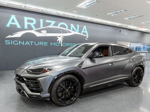 Used 2020 Lamborghini Urus image 1