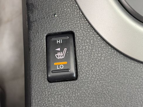 Used 2013 Nissan Rogue SL image 25