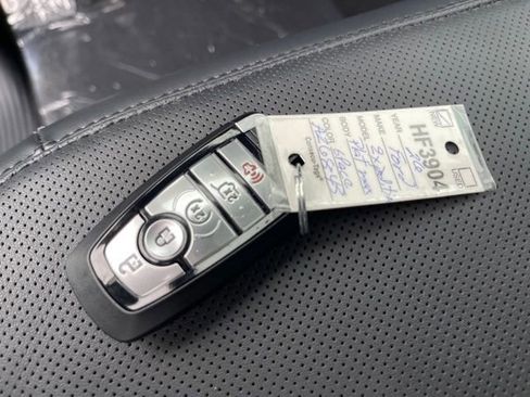 New 2026 Ford Expedition Max Platinum image 26