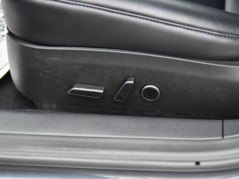 Used 2023 Tesla Model 3 Standard Range image 16