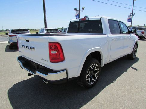Used 2025 RAM 1500 Laramie AWD/4WD image 7