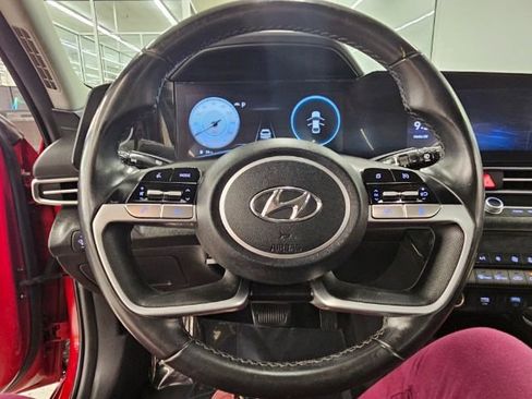 Used 2023 Hyundai Elantra SEL w/ Convenience Package FWD image 10
