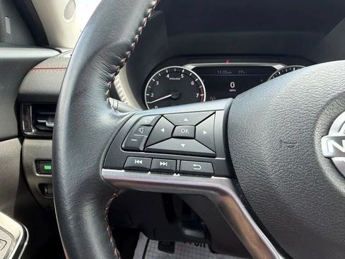 Used 2024 Nissan Sentra SR w/ Lighting Package FWD image 16