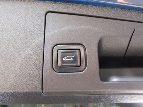 Used 2020 Cadillac XT4 Sport image 41