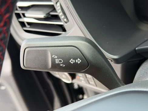 Used 2023 Ford Escape ST-Line Select AWD/4WD image 36