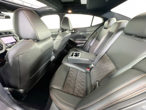 Used 2019 Nissan Maxima SR w/ Premium Package FWD image 25