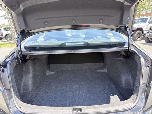 Used 2025 Toyota Corolla LE FWD image 27