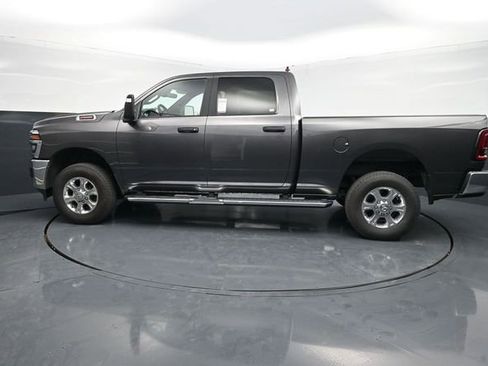 Used 2025 RAM 2500 Big Horn AWD/4WD image 5